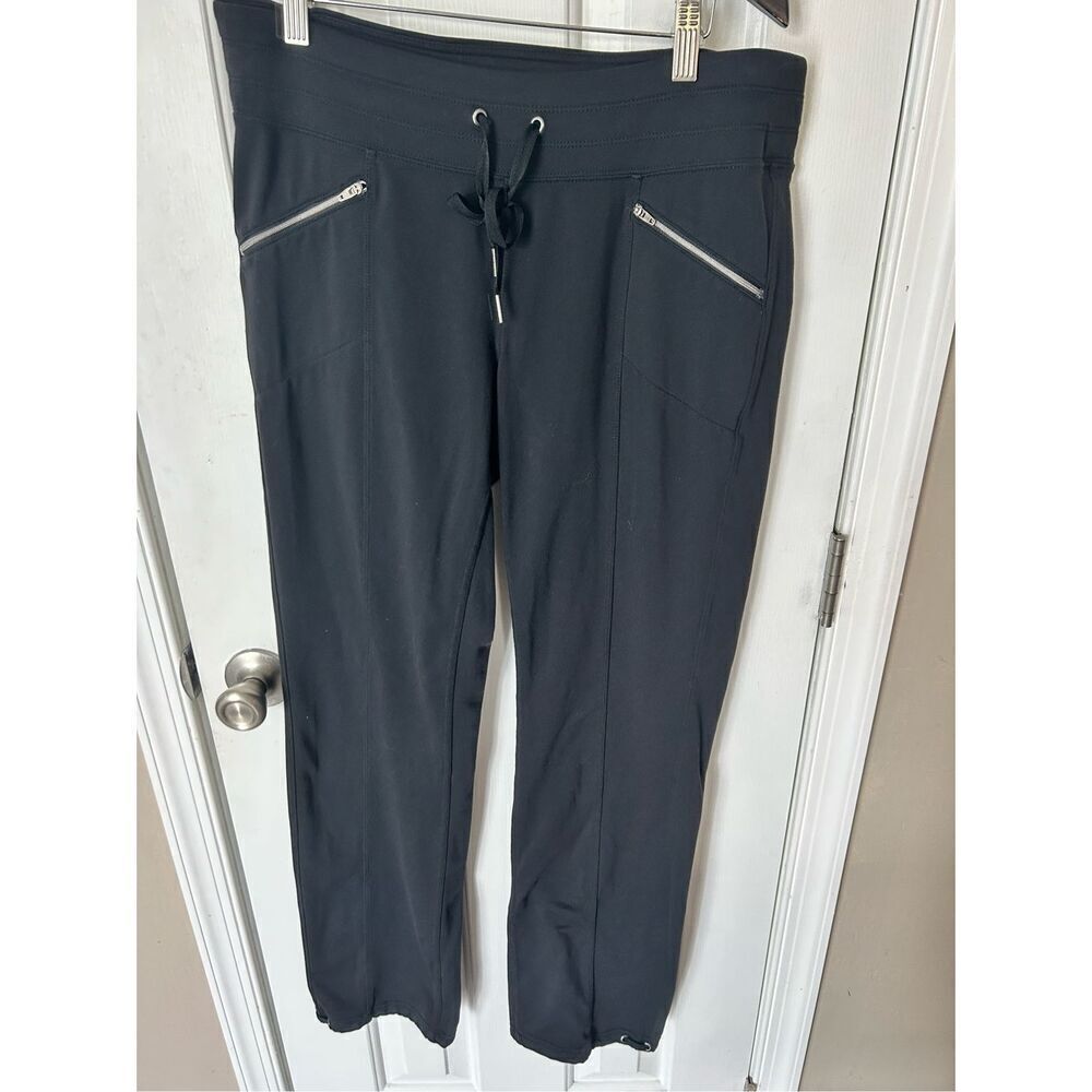 Athleta black workout plate pants straight leg with pockets workout outfit size
